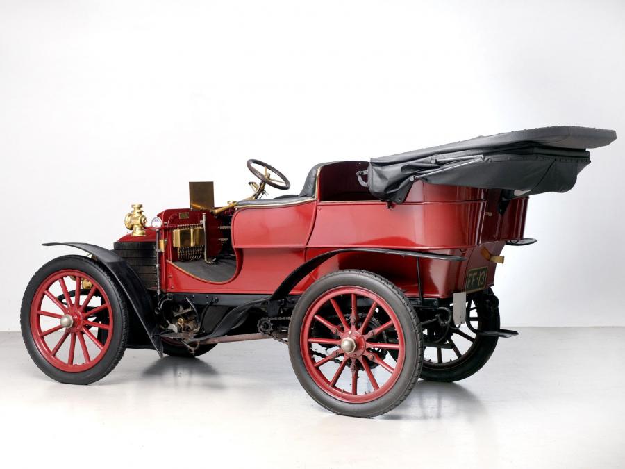  Wolseley 12 HP Rear-Entrance Tonneau 1904 года  (фото 2 из 6)